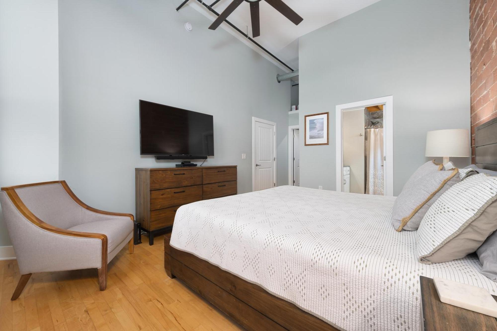 Central Lofts Condo- Year Round Pool- Hot Tub- Close To Beach South Haven Exterior photo