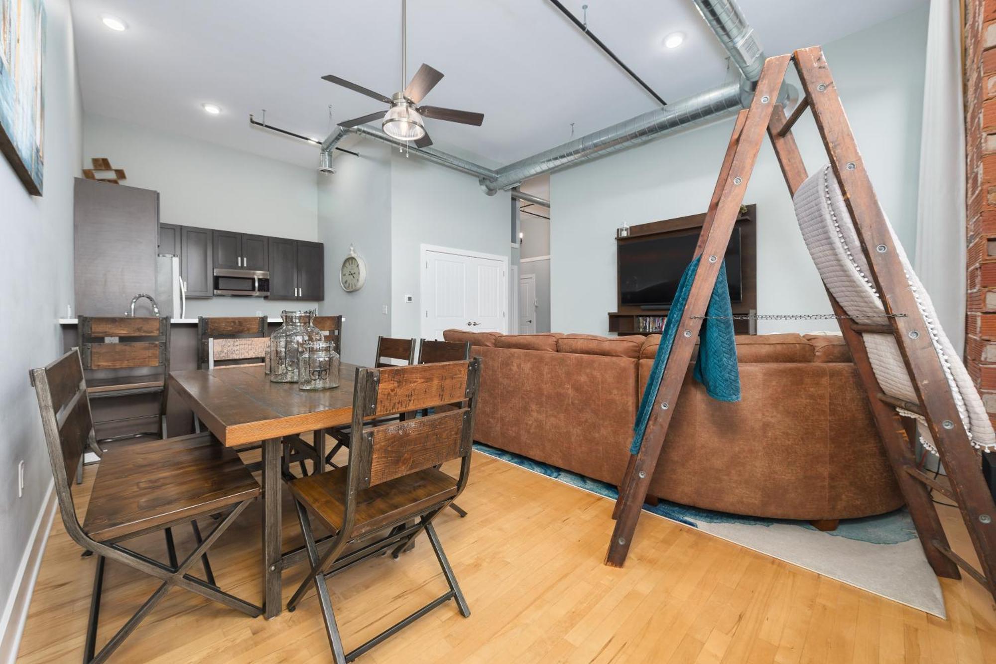 Central Lofts Condo- Year Round Pool- Hot Tub- Close To Beach South Haven Exterior photo